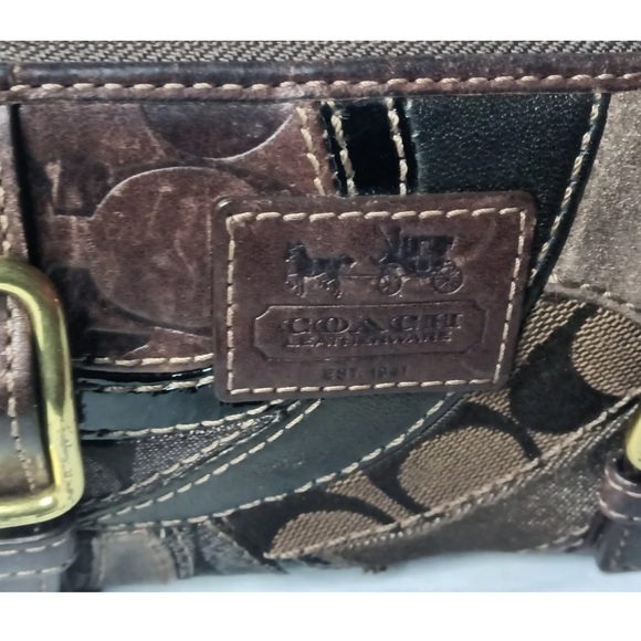 COACH leather wallet/clutch - Picture 10 of 14